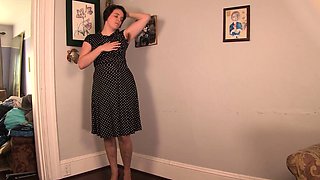 NAUGHTYNATURAL Hairy Amateur Harley Hex XXX Housewife Solo T