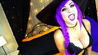Amateur webcam babe dildo masturbation