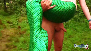 Spermaids Love to Swallow