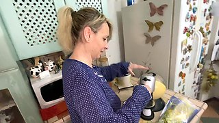 Markus & Luna: Big Tittied MILF Sucks Cock in HD Pov