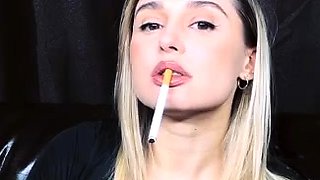 Perfect blond making solo masturbation