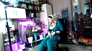 Aimee & Peter, marital lyrics: private show, testing clips for clitoris & nipples, and pussy of beloved wifey in cum close-up!