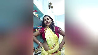 Indian mature BENGALI BAHU Get in Her Tight by Old Sasur Ji during daytime ( Hindi Audio )