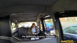 Faux cab - british plumper Anal Sex in the back of the famous taxi