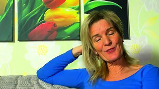 Mature German horny housewife tries a solo masturbation