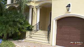 Vanessa Cage - Sexual Craver