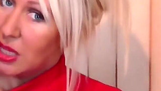 Naughty English MILF in Sexy Lingerie Rubs Her Big Pussy Lips on Camera