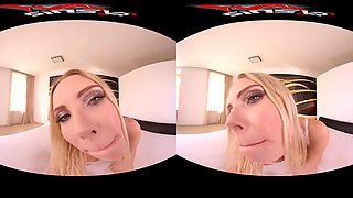 In Bed With Florane Russel - Solo Blonde - Sexlikereal