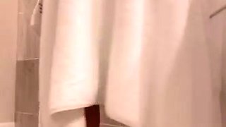 Foxy amateur blonde babe toys and fingers herself