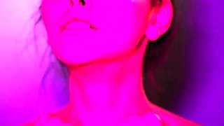 Alissa Foxy's Seductive Solo Tease