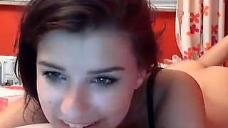 Amateur brunette teen in solo