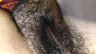 Desi Aunty Enjoyed Sex by Putting Finger in the Ass