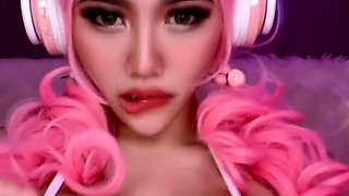 Big boobs milf masturbates with her dildo