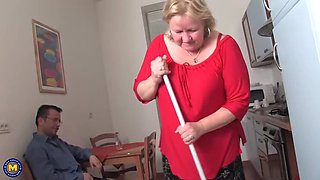 Curvy MILF getting down with Zusa