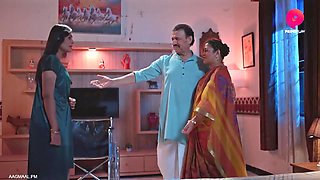 Curvy Indian MILF hot erotic video