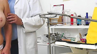Mature gyno - Mature woman gyno exam video