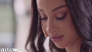 Watch easy-on-the-eyes Teanna Trump's movie