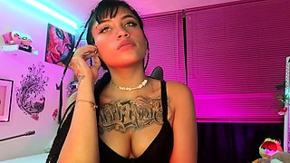 Sexy webcam brunette with big boobs
