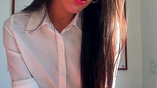 Sexy Secretary Seeks to Please Her Boss