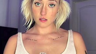 DAISY RAE HELPS YOU STROKE YOURSELF BEFORE BED