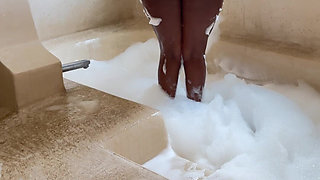 Play with Me in the Bath Tub