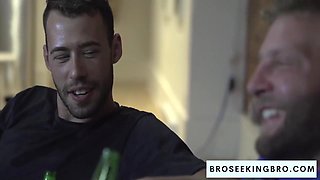 Bro Seeking Bro: Wet And Wild: Jocks Get Dirty