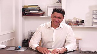 Victoria - Observing My Spouse Screw A Trans