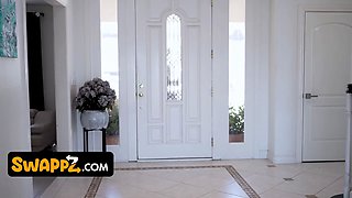 Huge titted curvy Dee Williams, Nadia White & Rion King in insane group fuck