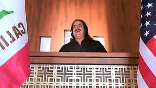 Babe shows off her big boobs and fucked