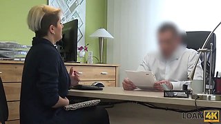 Loan4k. si bébé veut obtenir un crédit, elle devrait faire plaisir à l'agent de crédit