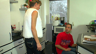 Slim Mature Woman Had Fun with Big Hard Cock