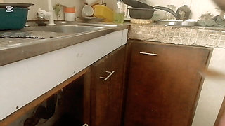 House Owner Aunty Seduced Her Servent Cooking Boy