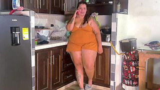 Hot Latina MILF Fucks Pizza Delivery Guy For Payment