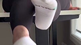 SocksyBunny - Between My Thighs Joi - Platypus Sockjob From