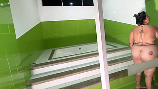 My Pod Sucks My Cock And Lets Me Shower With It