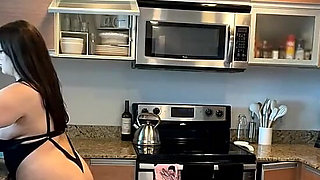 Bts: Live Stream Hanging Out with Dani