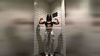 Leaking my Pussy on Tiktok: Naked Pussy for Followers