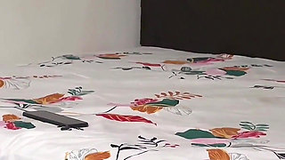 Indian Bhabhi Fucked by the Delivery Boy Hindi Viral Video
