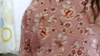 Zorrita caliente bailando y quitandose la ropa