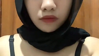 Black Hijab Masturbates Until Vagina Is Wet and Slimy