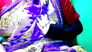 Exotic Desi Saree Tease - Sensual Blouse Boob Pressing (part 1) HD