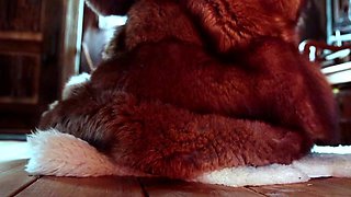 Foot fetish temptress strips naked and shows off sexy curves