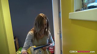Czech amateurs share passionate jizz welcome party with desire