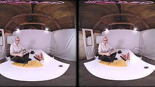 Mature woman vr video
