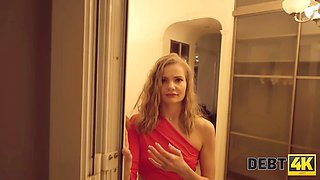 Debt4k. cleaning up messy vulvas