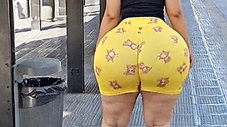 Big Ass Waiting for the Bus in Argentina