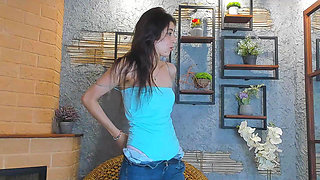 A Beautiful Latina Masturbates on Camera for Her Viewers and Wants to Get Fucked