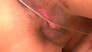 Short-haired MILF Tracy Rose is having fun in the living room