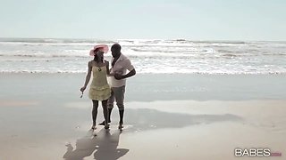 Stunners - secret getaway - Julia Roca