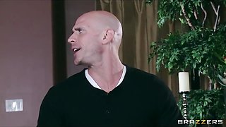 Good cop & bad cop try to fuck a confession out of a suspect